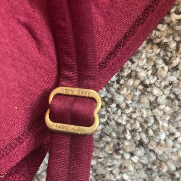 Victoria’s Secret Very Sexy push up bra- 34DD - Picture 8 of 10